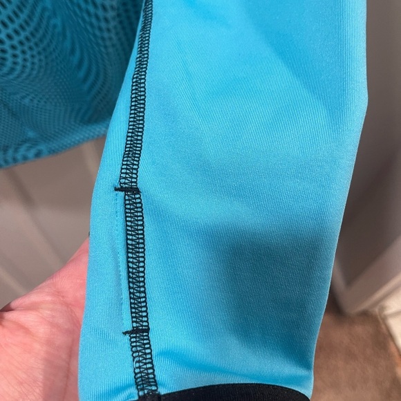 Nike Pro Light Blue Athletic Top - Picture 5 of 8
